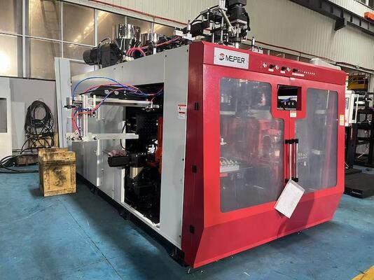 Long Service Life Plastic Bottle Blow Molding Machine Featuring Servo System